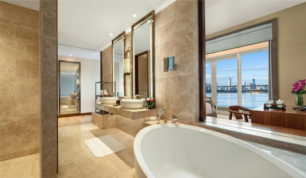 INTERCONTINENTAL HAIKOU SEAVIEW