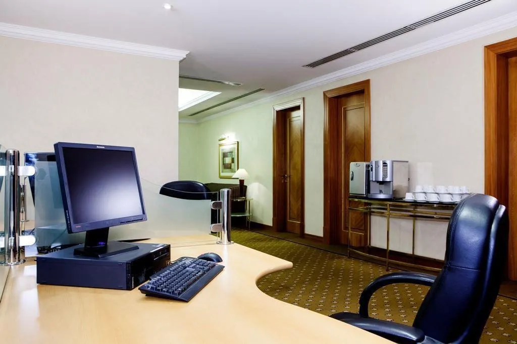CORNICHE HOTEL SHARJAH (EX. HILTON SHARJAH)