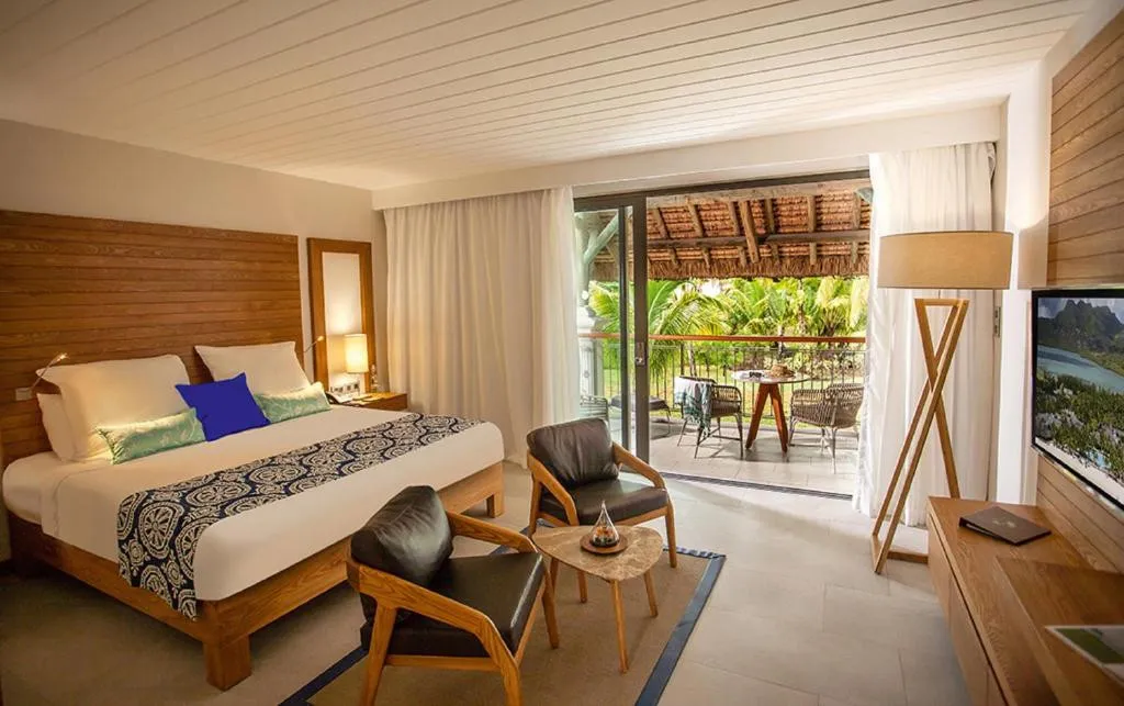 PARADIS BEACHCOMBER GOLF RESORT & SPA