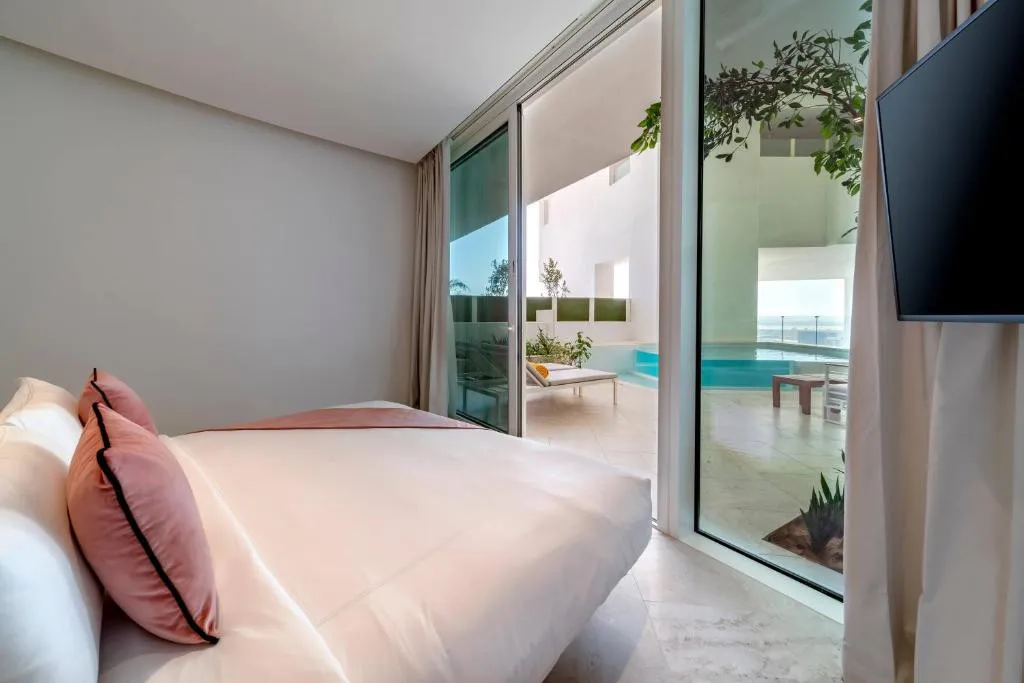 FIVE JUMEIRAH VILLAGE DUBAI