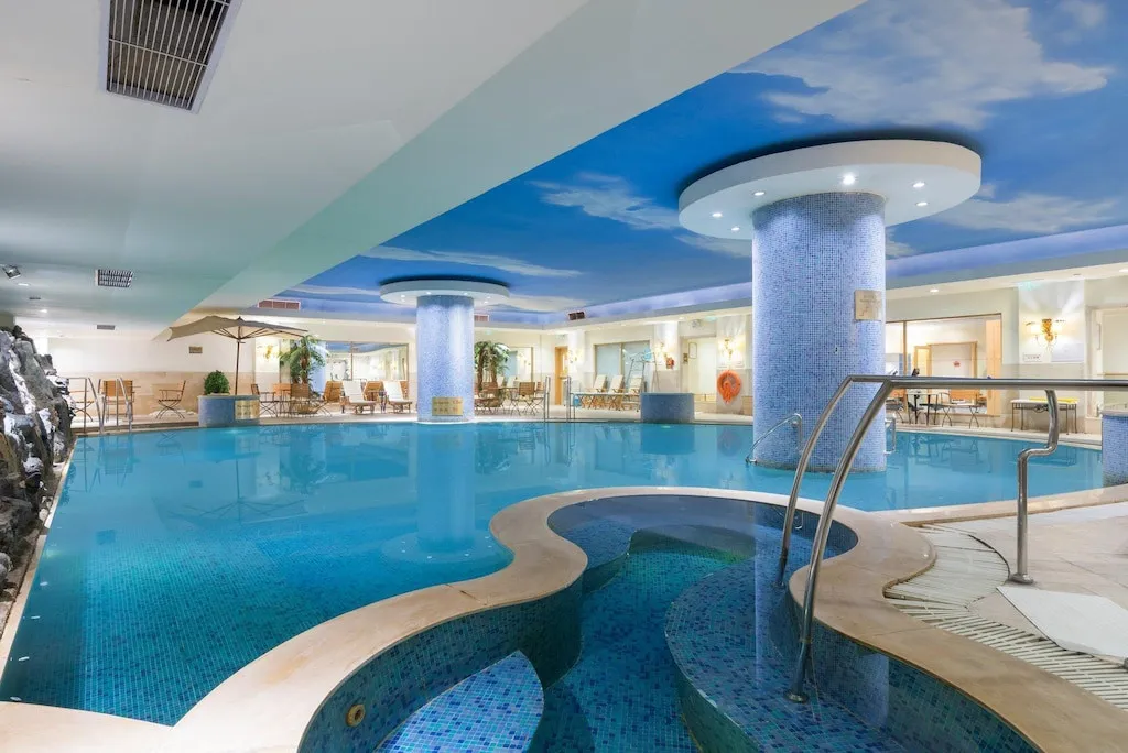 CROWNE PLAZA QINGDAO