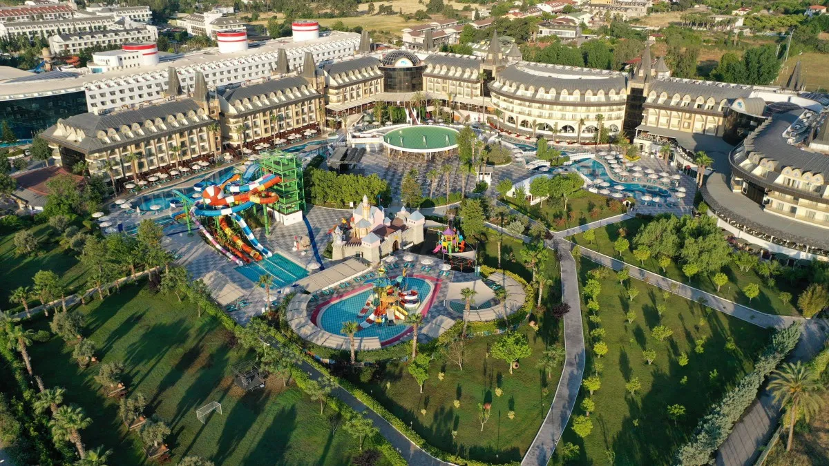 CRYSTAL PRESTIGE PEARL COLLECTION (EX. CRYSTAL PRESTIGE ELITE HOTEL)