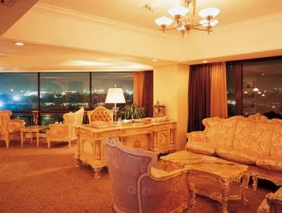 GRAND WANGFUJING HOTEL