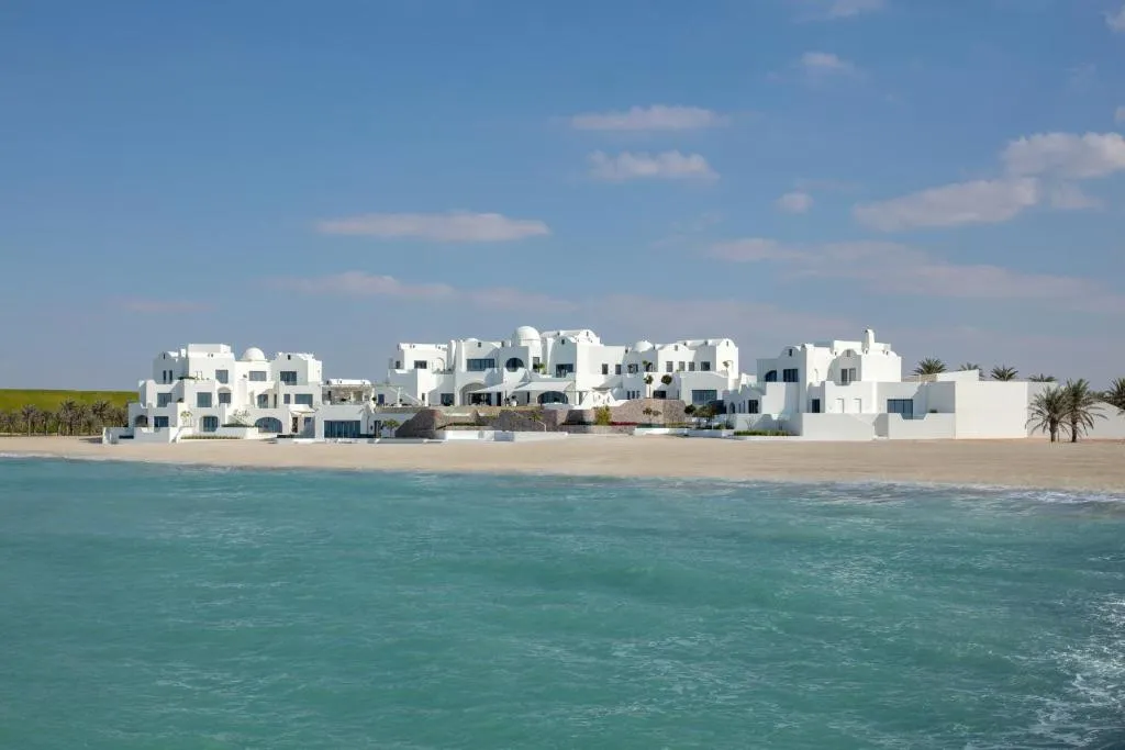 ANANTARA SANTORINI ABU DHABI RETREAT