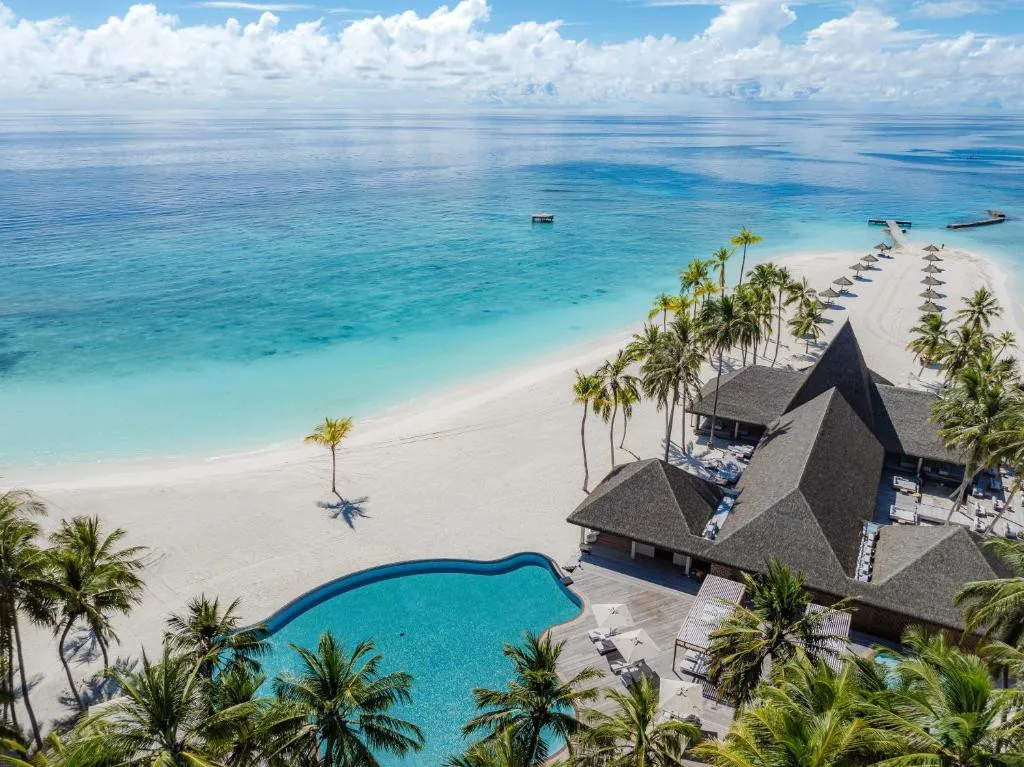 VELIGANDU ISLAND RESORT & SPA