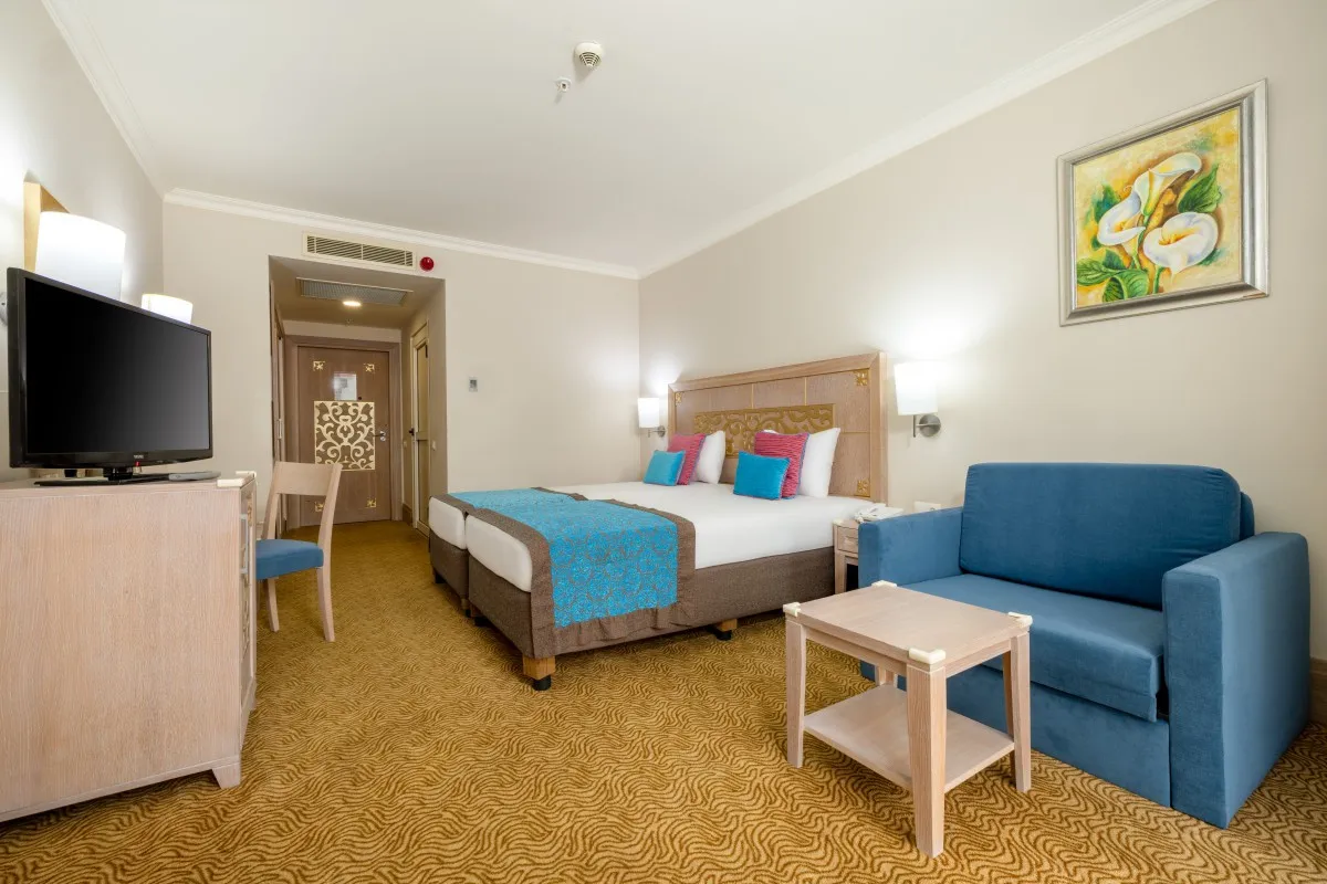 CRYSTAL FAMILY COMFORT COLLECTION (EX. CRYSTAL FAMILY RESORT & SPA)