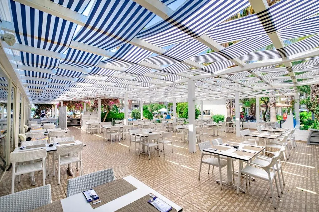 UTOPIA RESORT & RESIDENCE (EX. ALARA PARK HOTEL)
