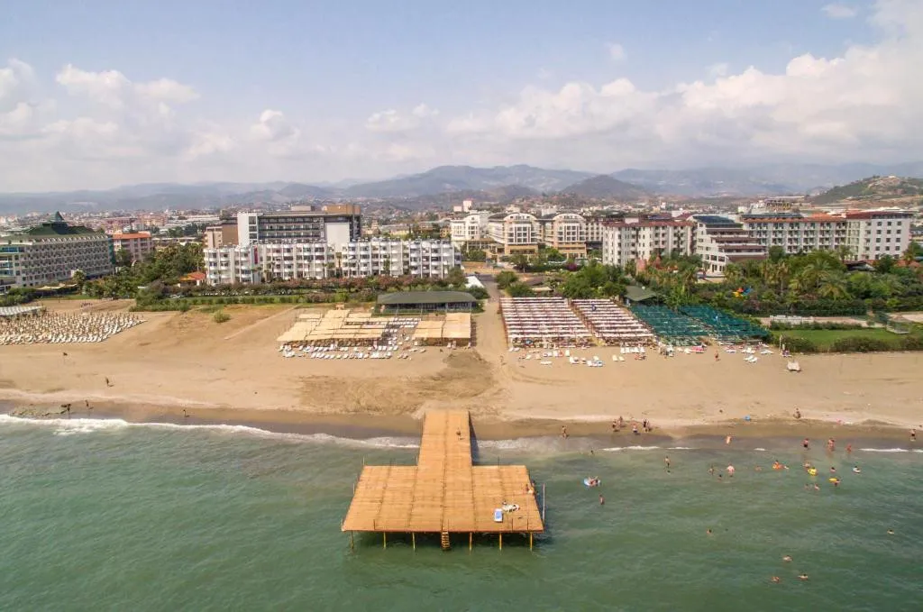 HEDEF RESORT HOTEL