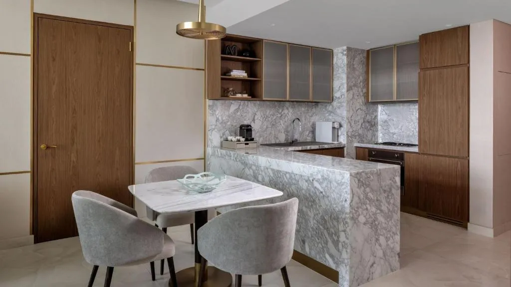 INTERCONTINENTAL RESIDENCES BUSINESS BAY