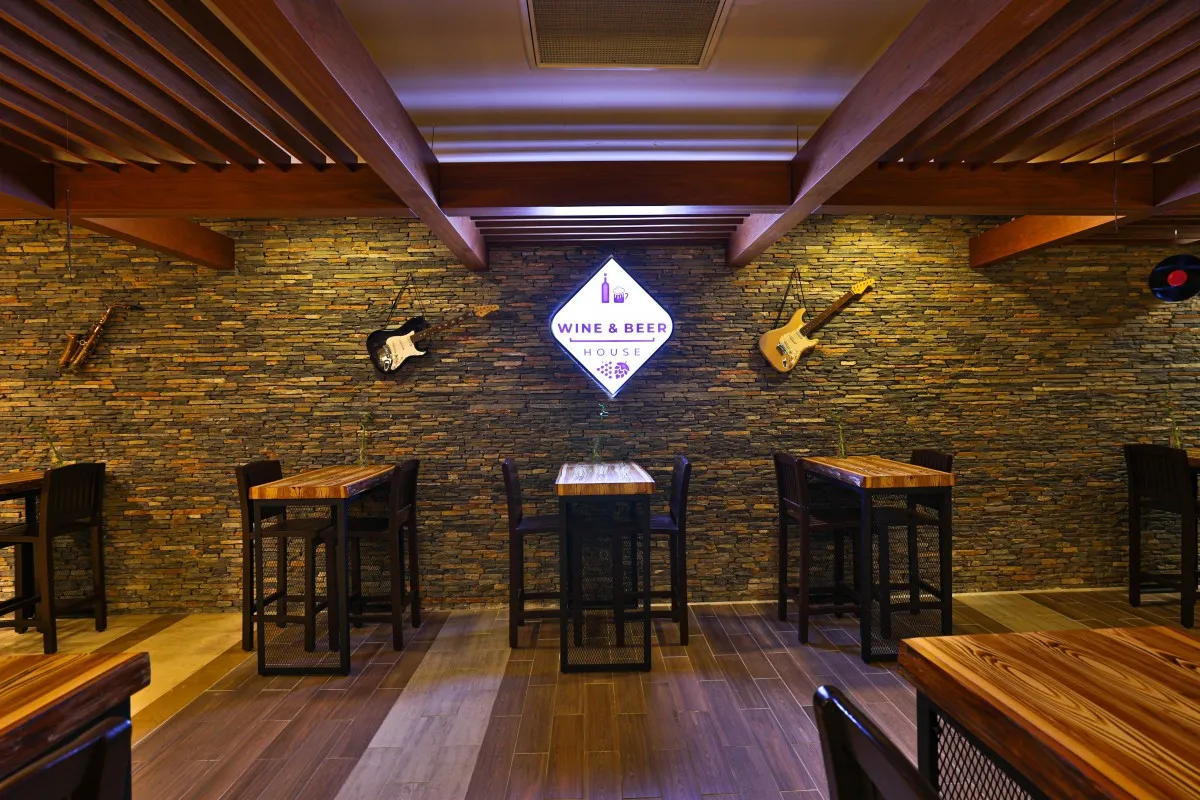 CRYSTAL FAMILY COMFORT COLLECTION (EX. CRYSTAL FAMILY RESORT & SPA)