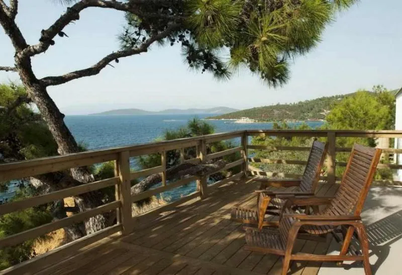 SHAMANA HOTEL & SPA