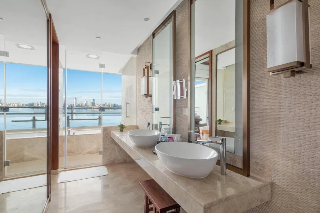 INTERCONTINENTAL HAIKOU SEAVIEW