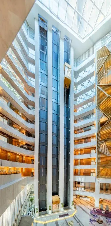 AL BANDAR ROTANA