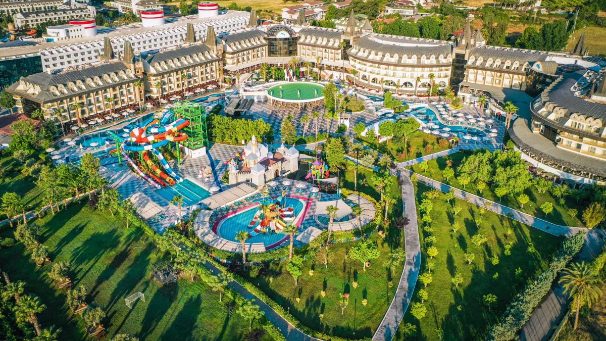 CRYSTAL PRESTIGE PEARL COLLECTION (EX. CRYSTAL PRESTIGE ELITE HOTEL)