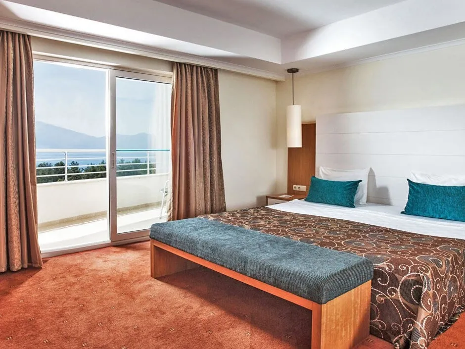 SEALIGHT RESORT HOTEL (EX. OTIUM SEALIGHT BEACH RESORT)