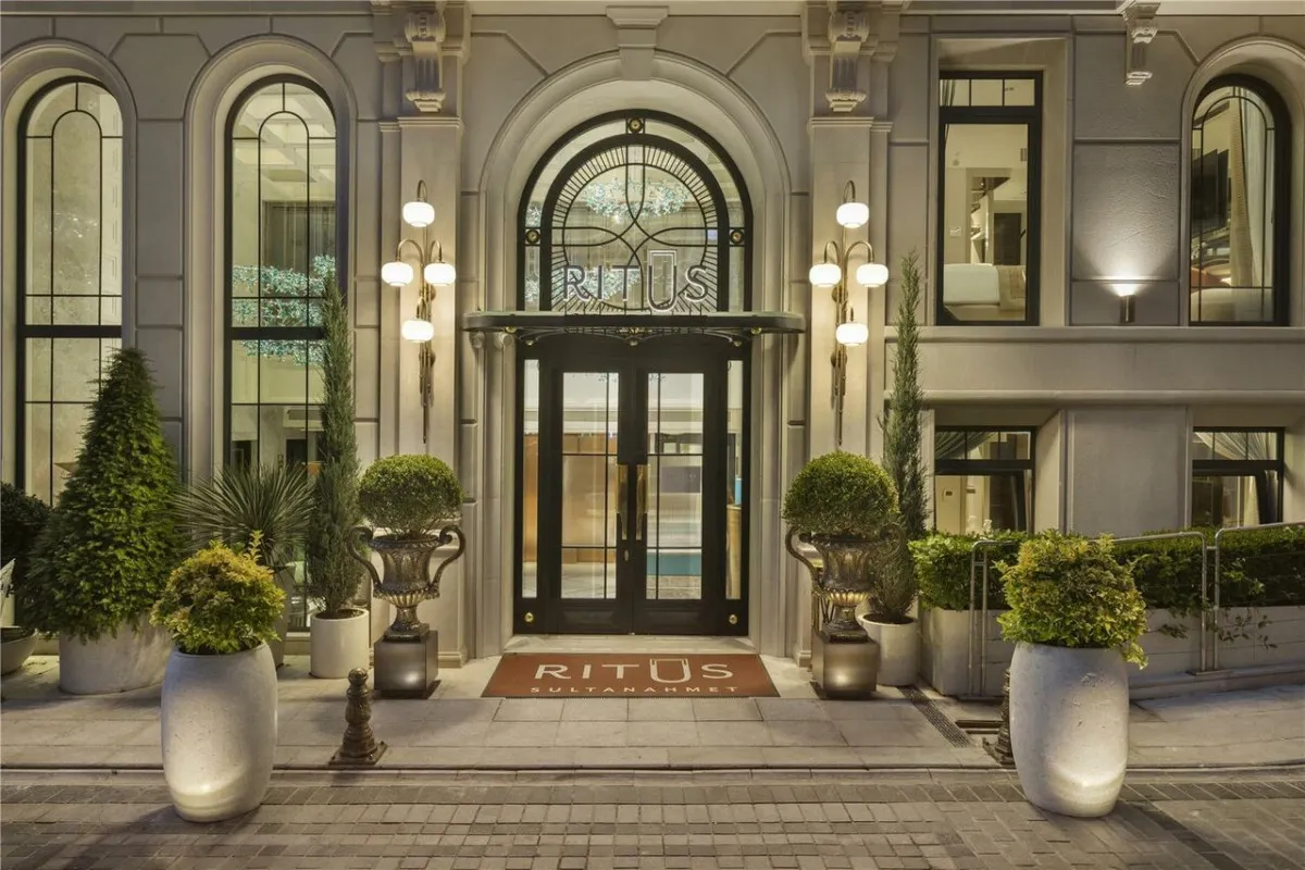 THE RITUS HOTEL ISTANBUL SULTANAHMET TAPESTRY COLLECTION BY HILTON