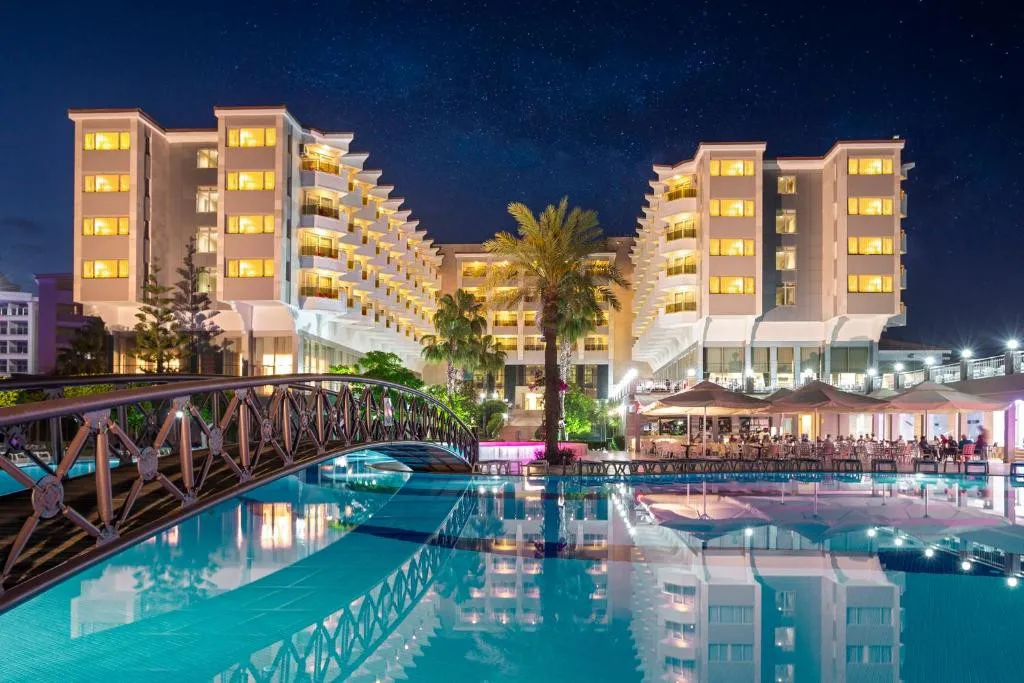 TERRACE BEACH RESORT
