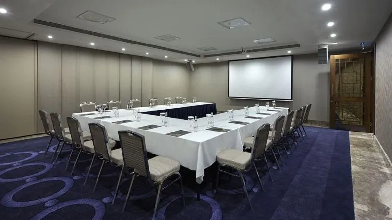 DOUBLETREE BY HILTON ISTANBUL GAYRETTEPE (EX. ESENTEPE)