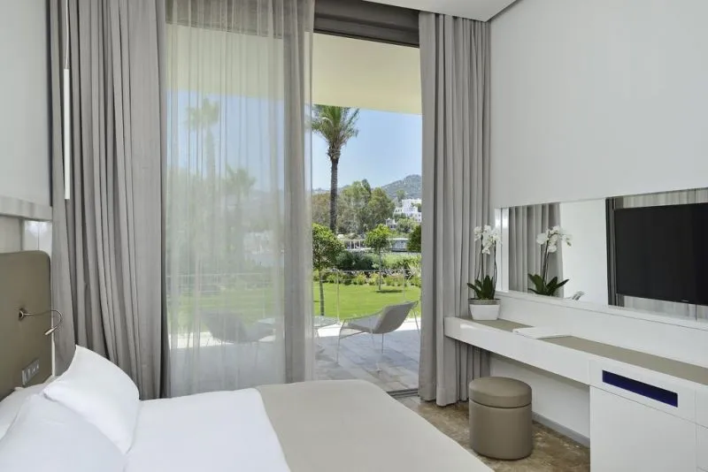 YALIKAVAK MARINA BEACH HOTEL
