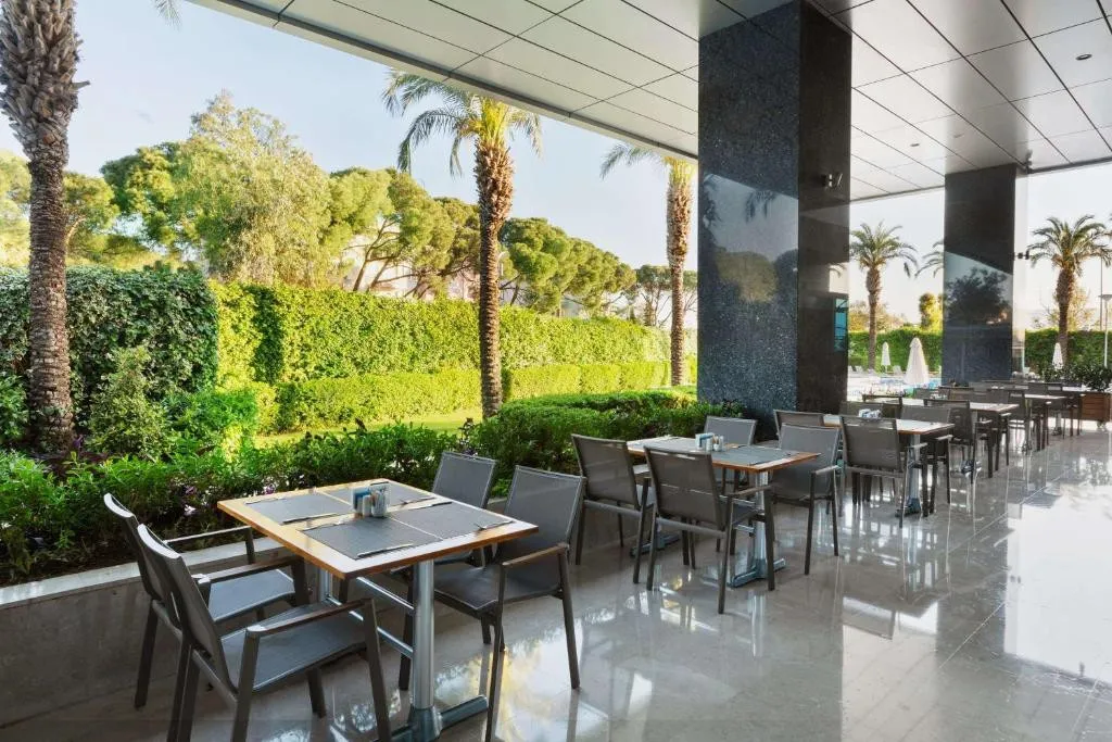 WYNDHAM GRAND IZMIR OZDILEK
