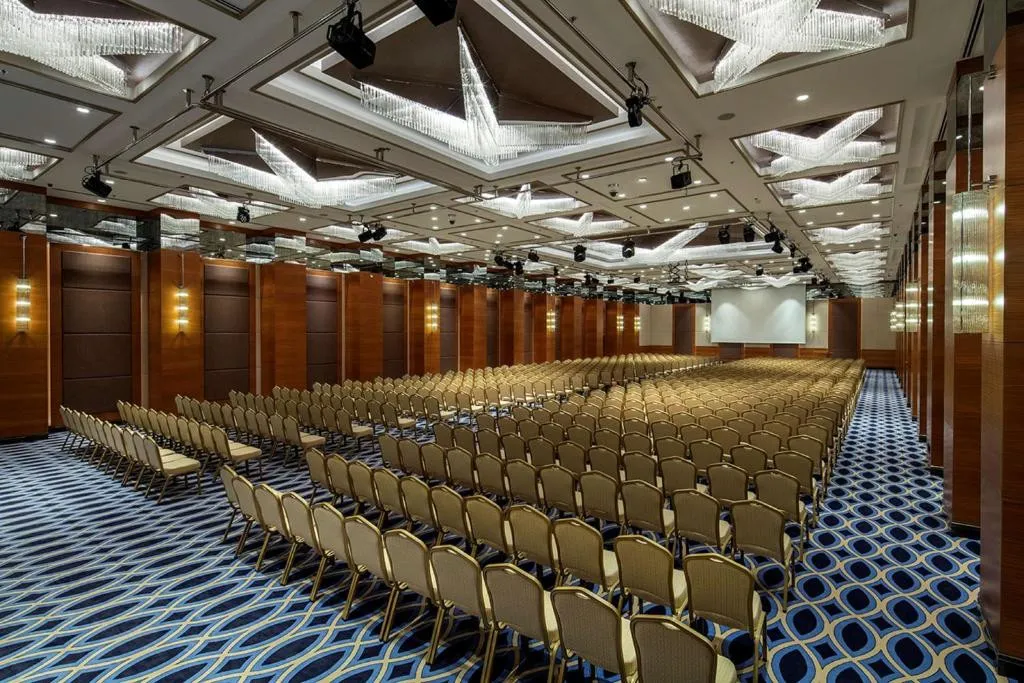 DOUBLETREE BY HILTON ISTANBUL TOPKAPI