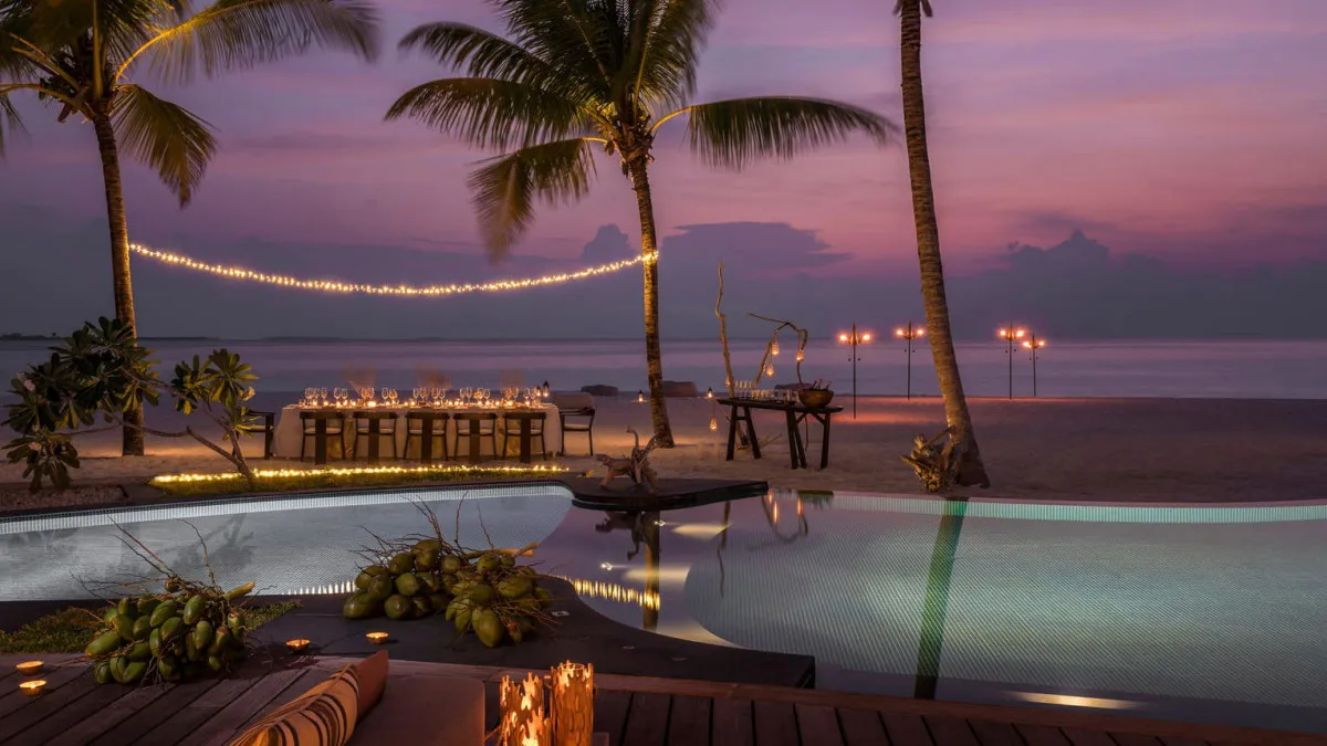 FOUR SEASONS PRIVATE ISLAND AT VOAVAH