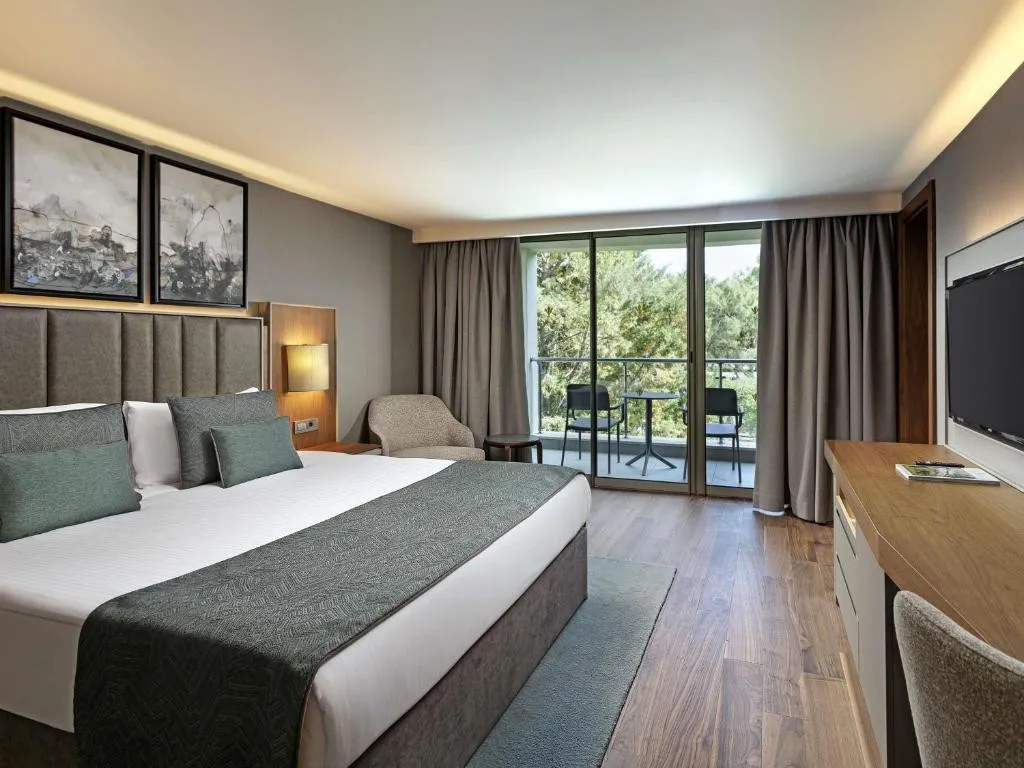 RIXOS SUNGATE THE LAND OF LEGENDS FREE ACCESS