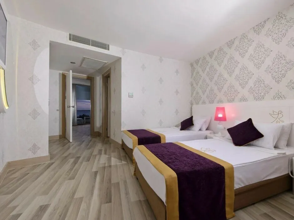 RAYMAR RESORT & AQUA