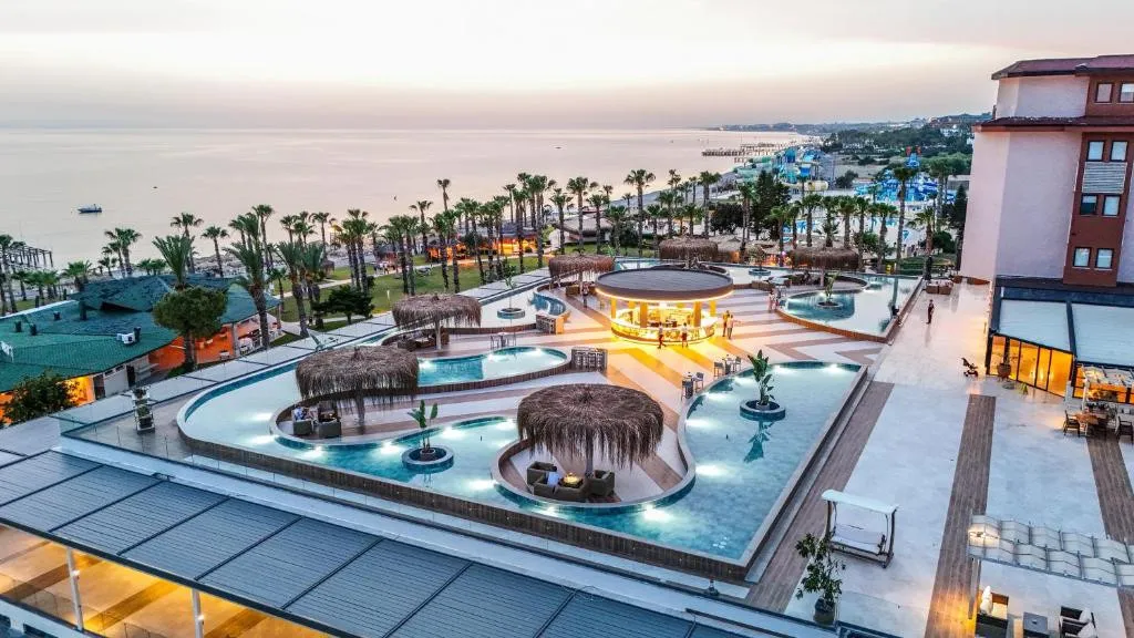 JUSTINIANO CLUB PARK CONTI