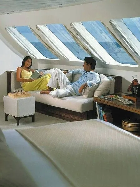 FOUR SEASONS EXPLORER