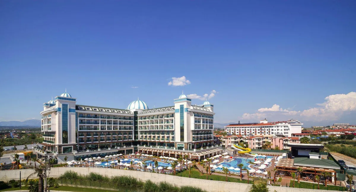 LUNA BLANCA RESORT & SPA