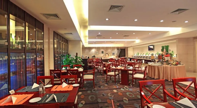 HOWARD JOHNSON HUAIHAI