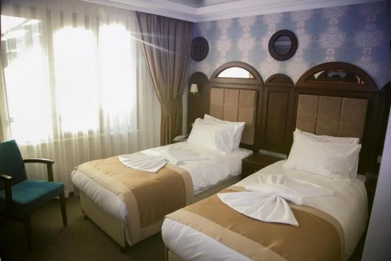 GOLDEN PEN HOTEL