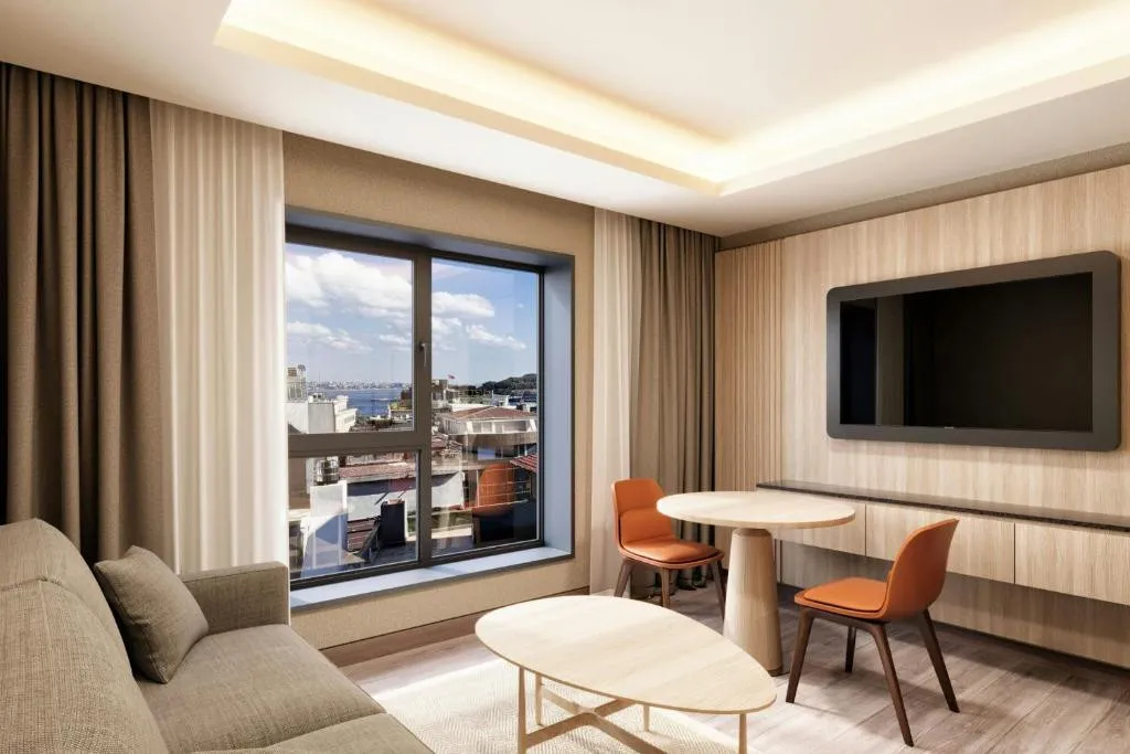 DELTA HOTELS BY MARRIOTT ISTANBUL KARAKOY