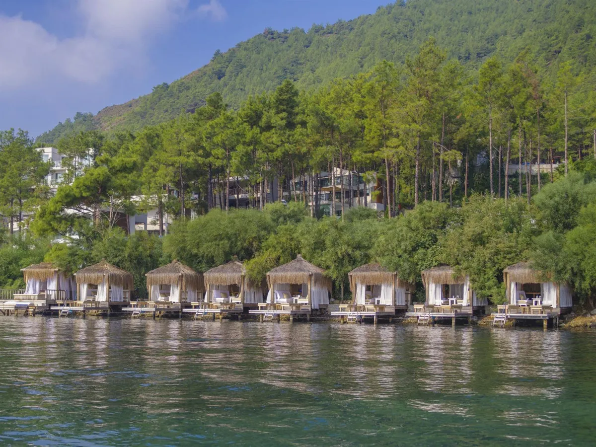 ORKA LOTUS BEACH