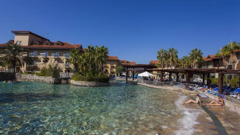 CLUB GRAND AQUA