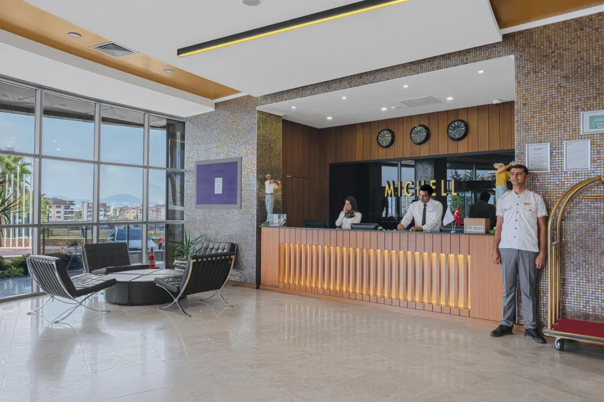 MICHELL HOTEL & SPA ADULTS ONLY 16+