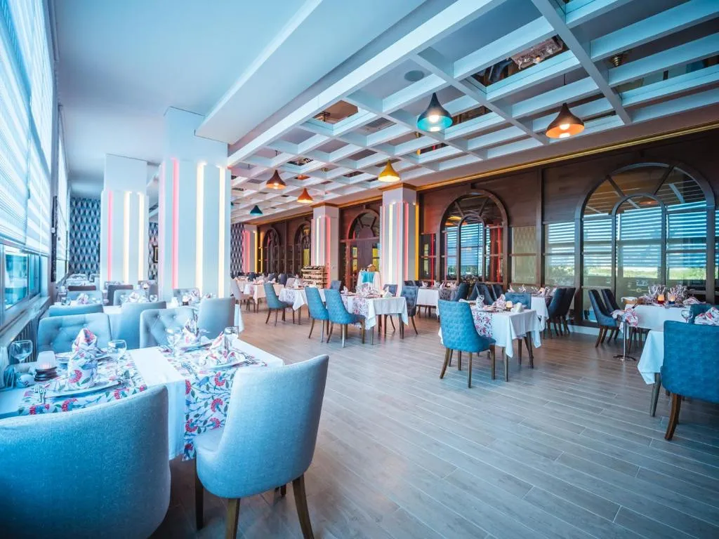 THE LUMOS DELUXE RESORT HOTEL & SPA