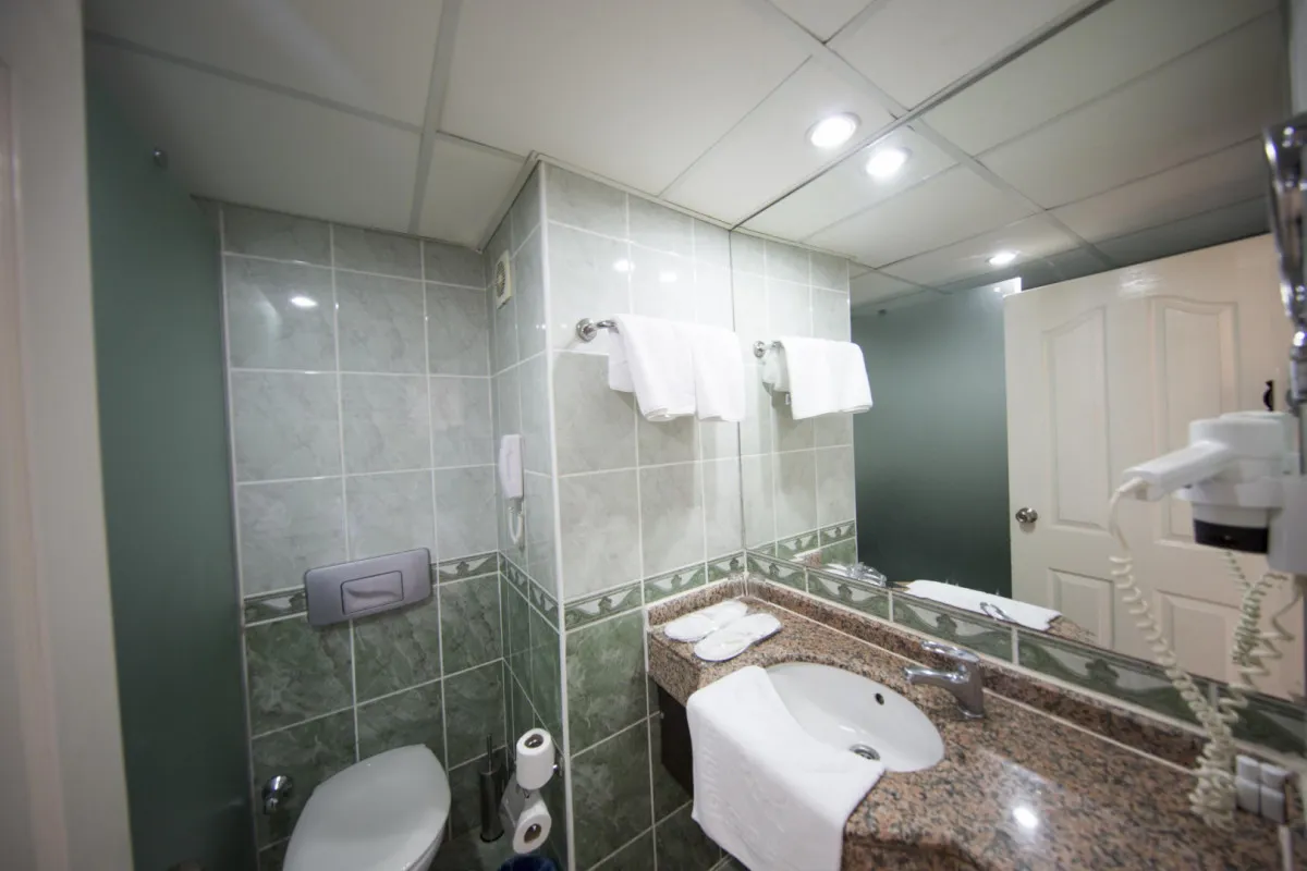 FIRST CLASS HOTEL