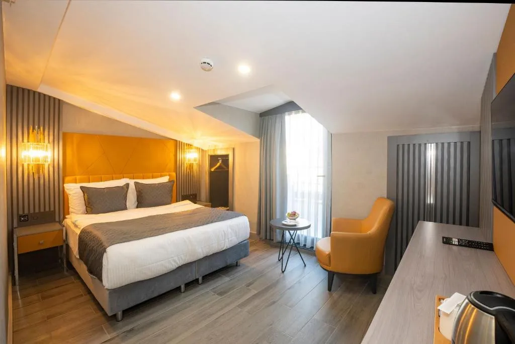 ICON HOTEL BOMONTI
