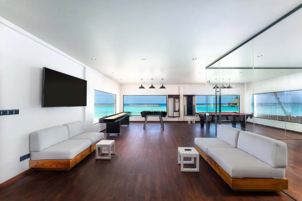VELIGANDU ISLAND RESORT & SPA