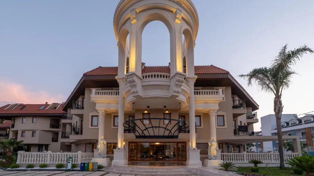NUMA CLUB SIDE HOTEL