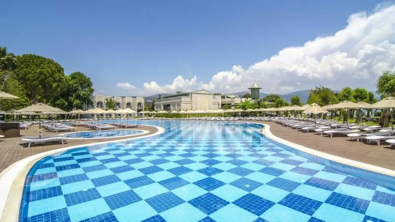 HALAL PARADISE DIDIM