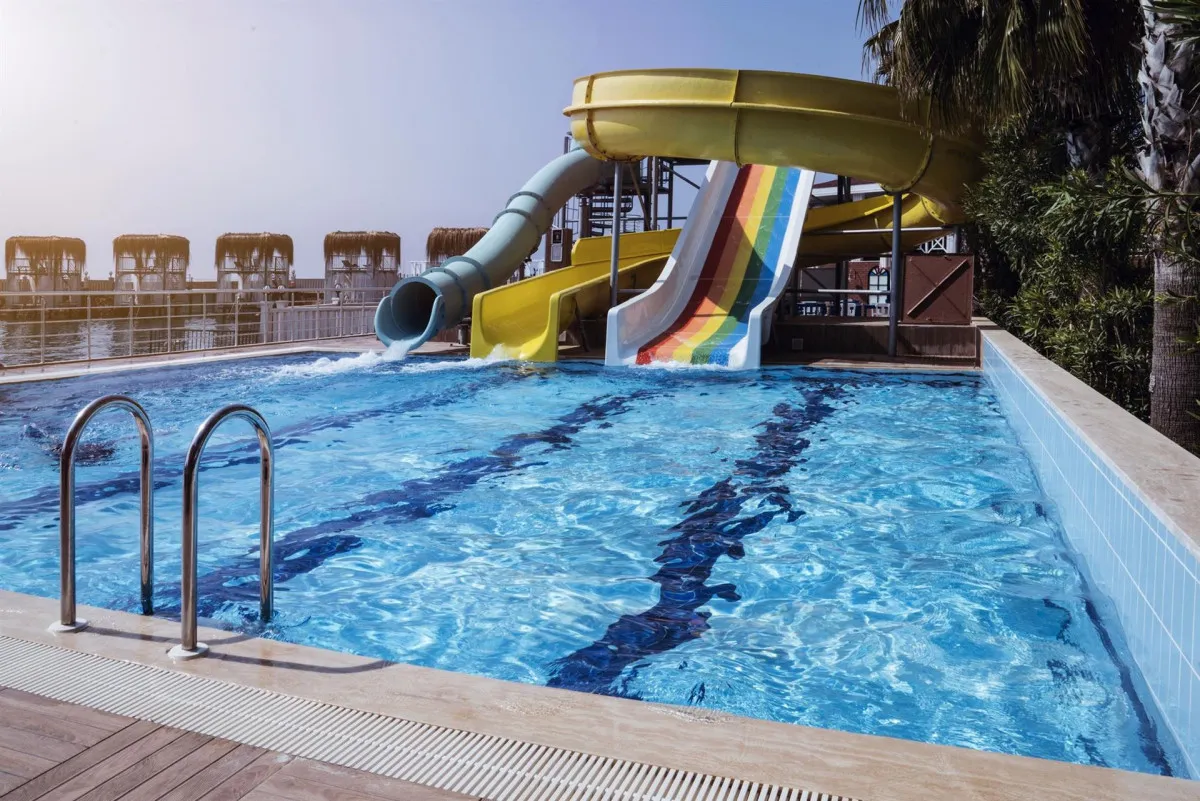 ADIN BEACH HOTEL