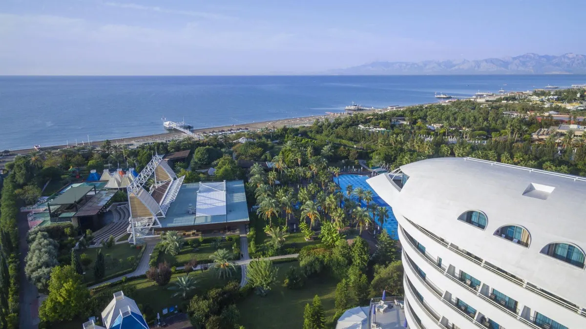 CONCORDE DE LUXE RESORT
