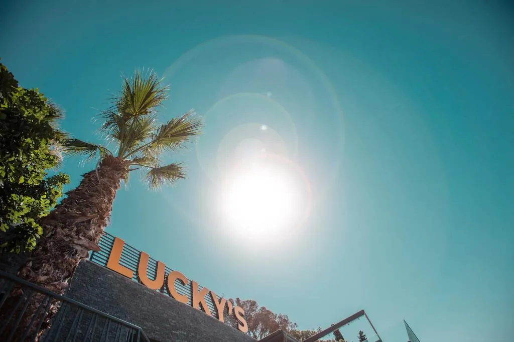 UNIQUE LIFE STYLE HOTEL
