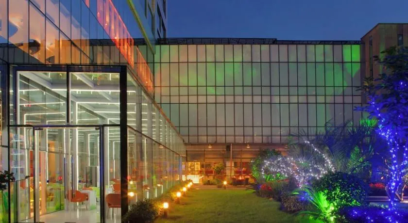 GRAND MERCURE SHANGHAI CENTURY PARK (EX. RADISSON BLU PUDONG CENTURY PARK)