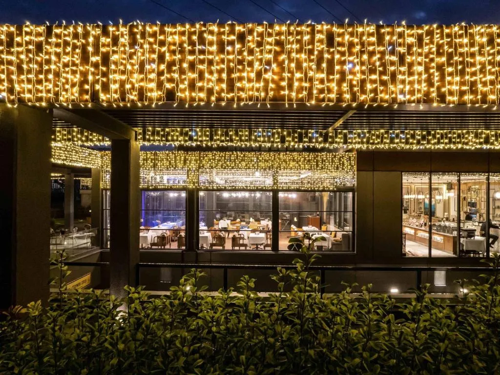 MOVENPICK LIVING ISTANBUL WEST
