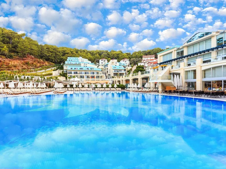 ORKA SUNLIFE RESORT & AQUAPARK