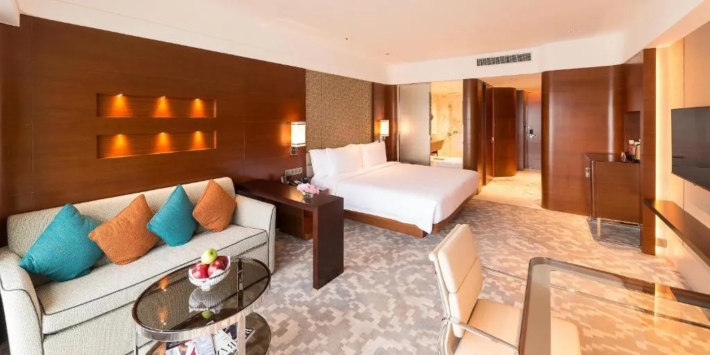CROWNE PLAZA MACAU